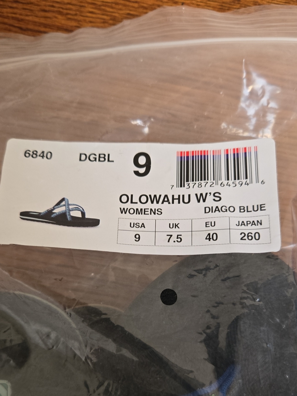 NWT TEVA OLOWAHU "Mush" Sandals with Blue & Teal Patterned Straps - Picture 9 of 9